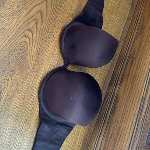 Victoria’s Secret strapless bra
